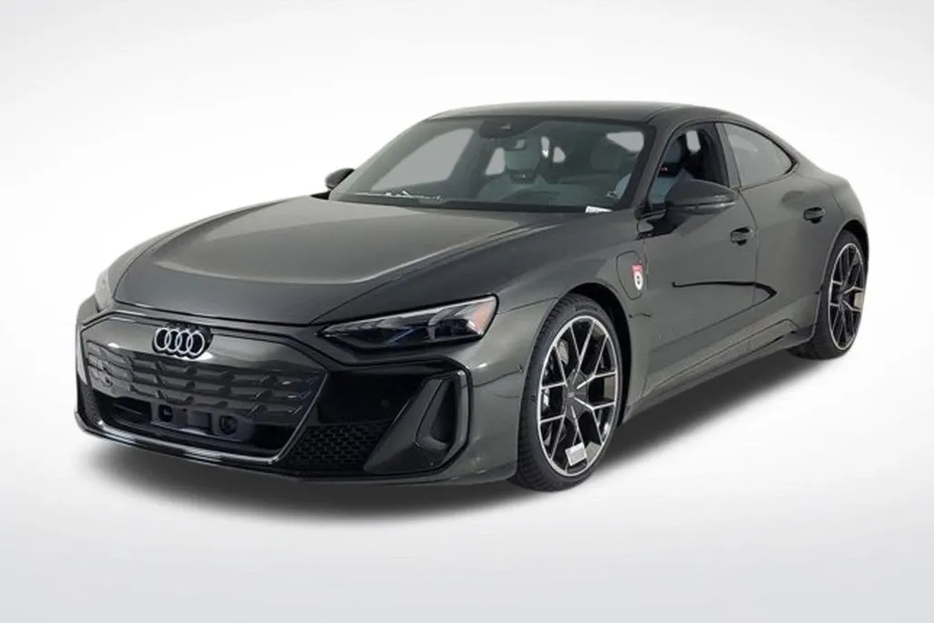 2025 Audi e-tron GT Premium Plus photo 1