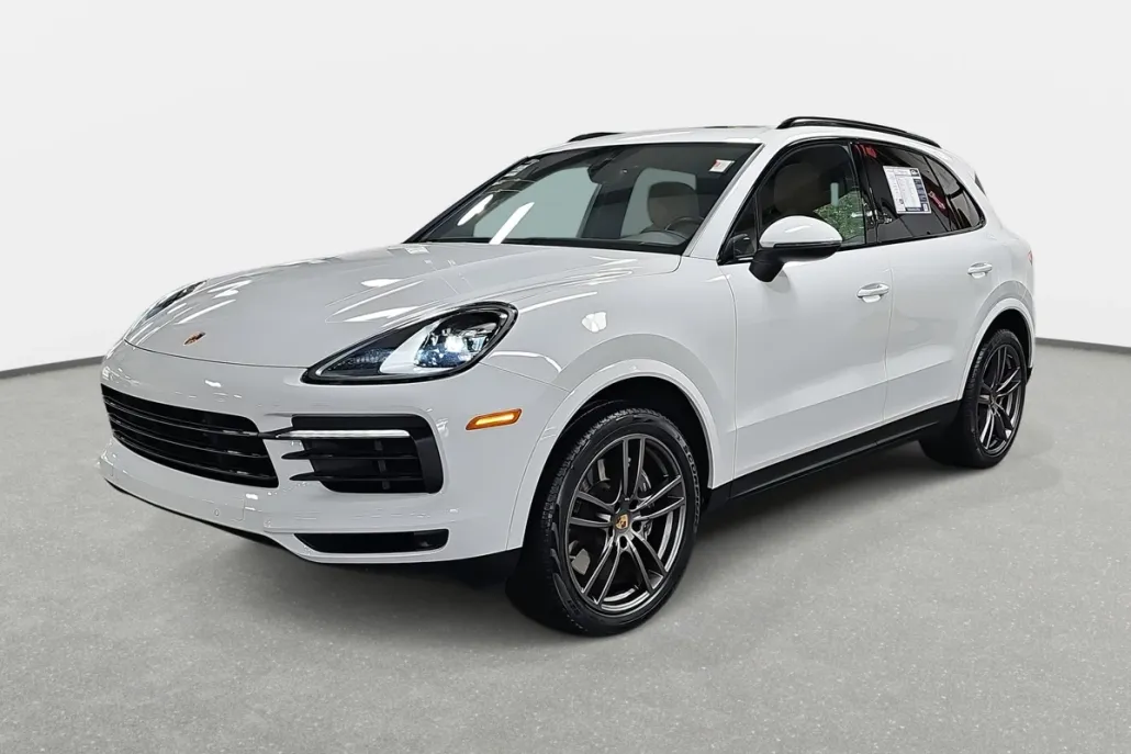 2022 Porsche Cayenne Base photo 1