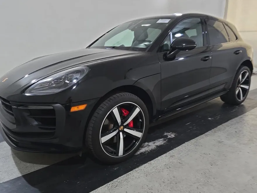 2022 Porsche Macan S photo 1