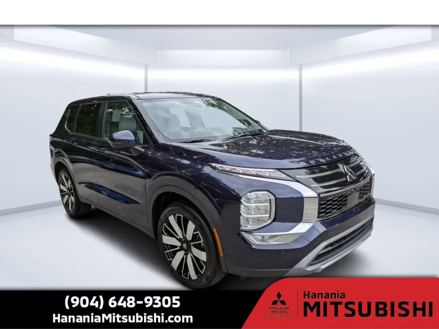 2025 Mitsubishi Outlander SE photo 1