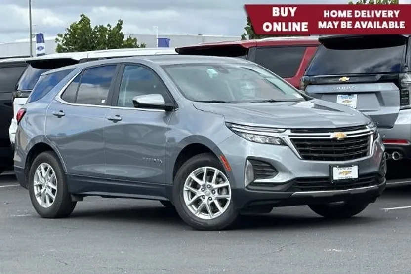 2024 Chevrolet Equinox LT photo 1