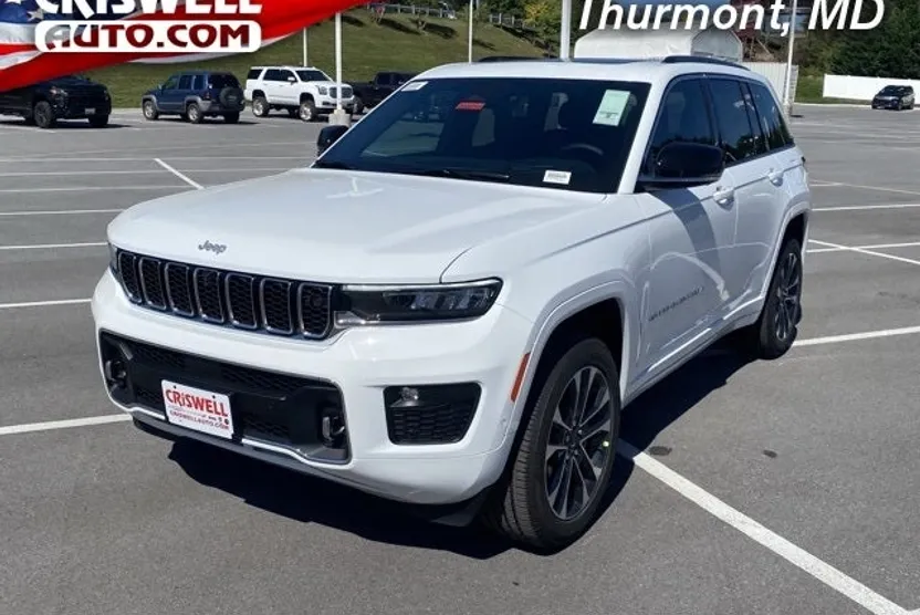 2025 Jeep Grand Cherokee Overland photo 1