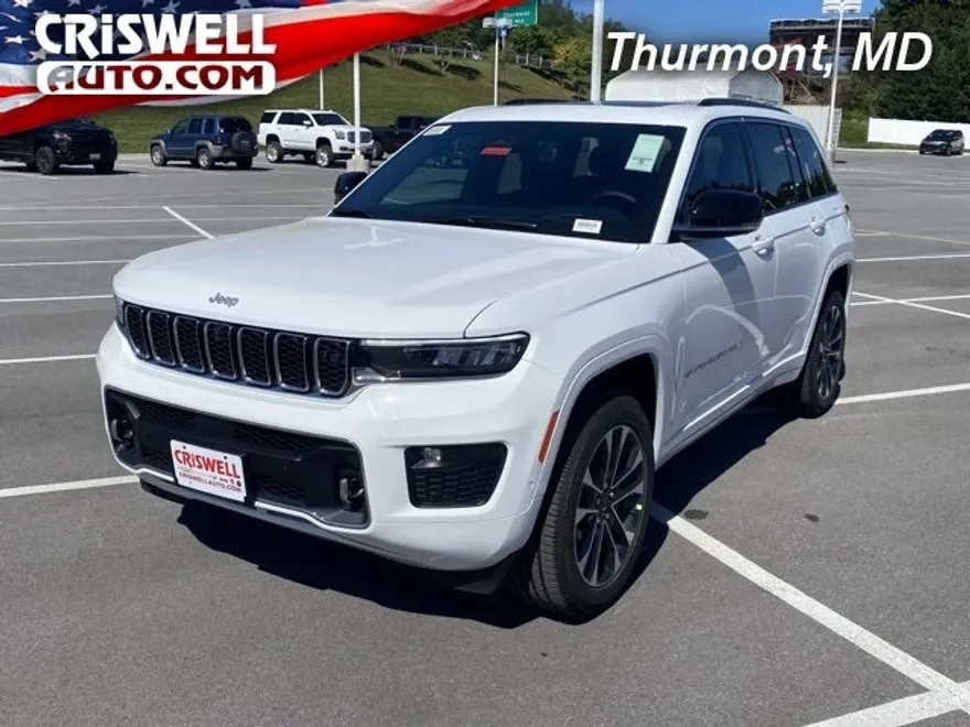 2025 Jeep Grand Cherokee Overland photo 1