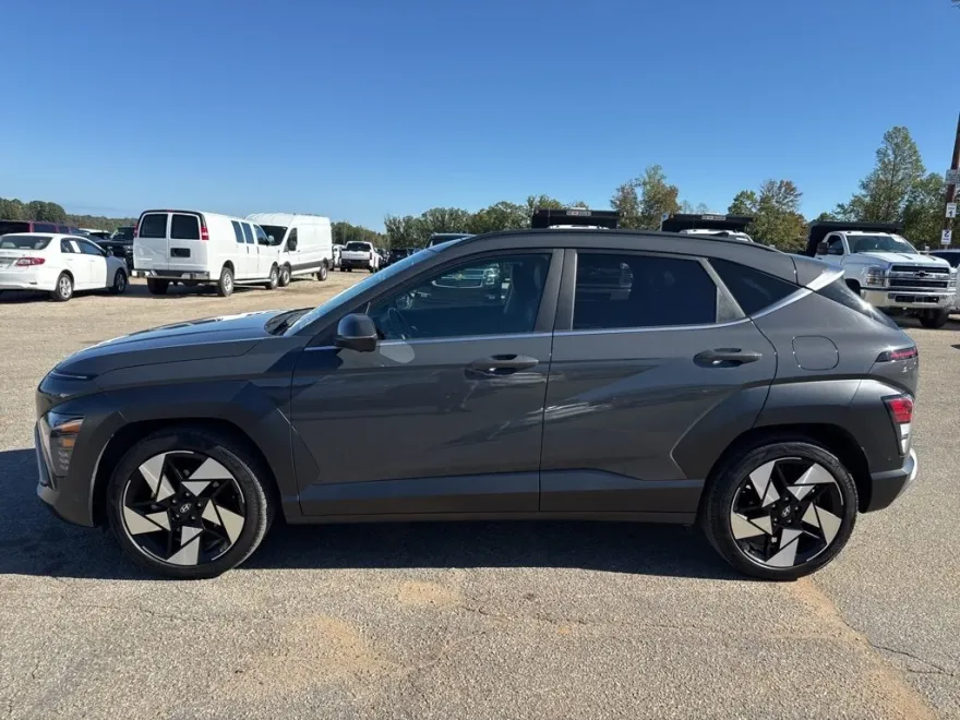 2024 Hyundai Kona Limited photo 1