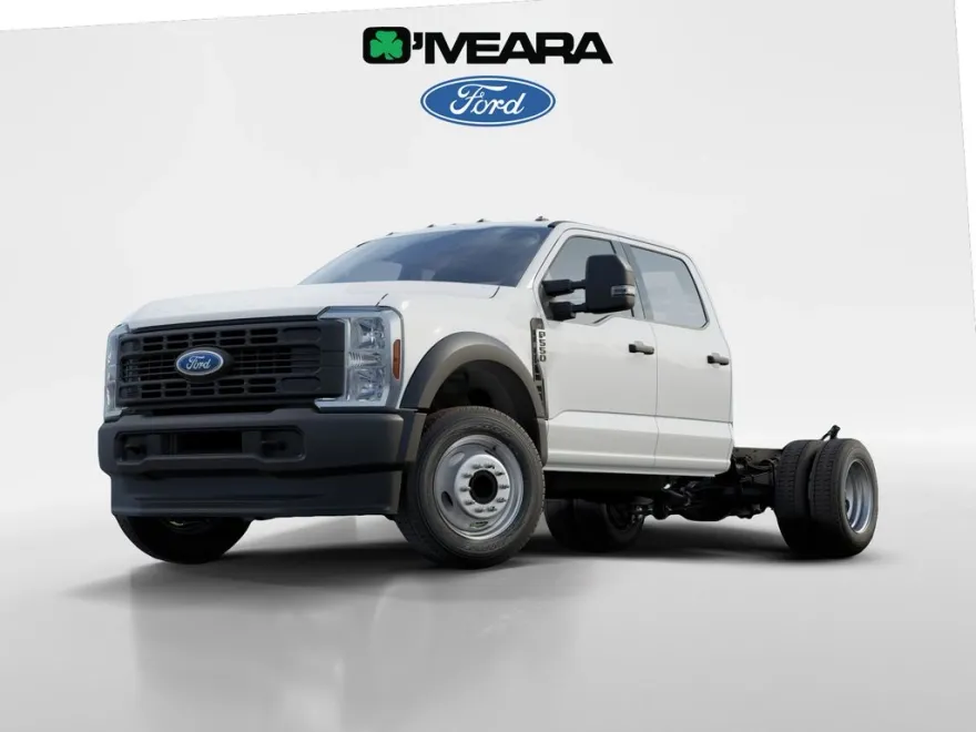 2025 Ford F-550 photo 1