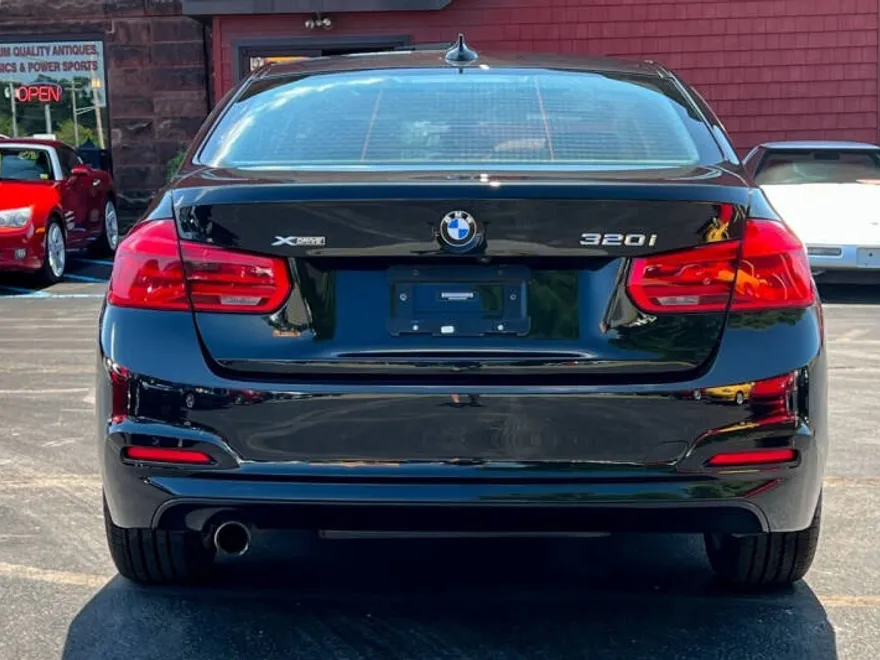 2018 Bmw 320i xDrive Sedan photo 1