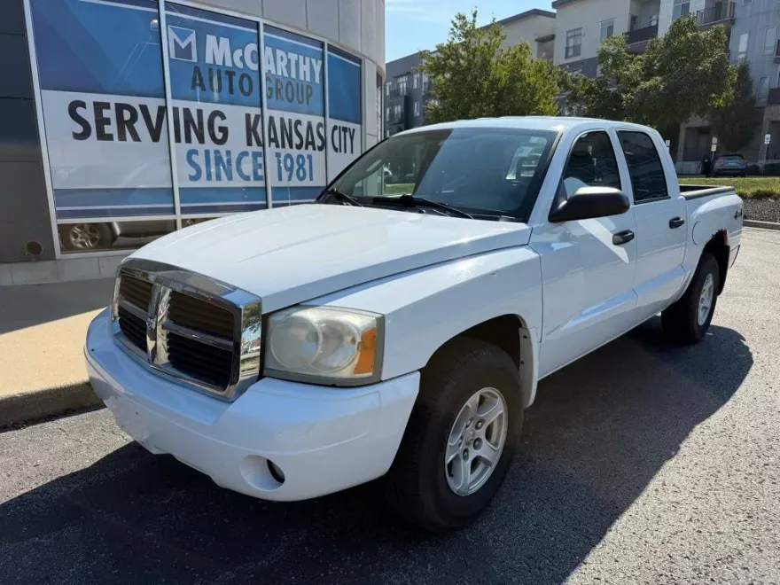 2006 Dodge Dakota SLT photo 1