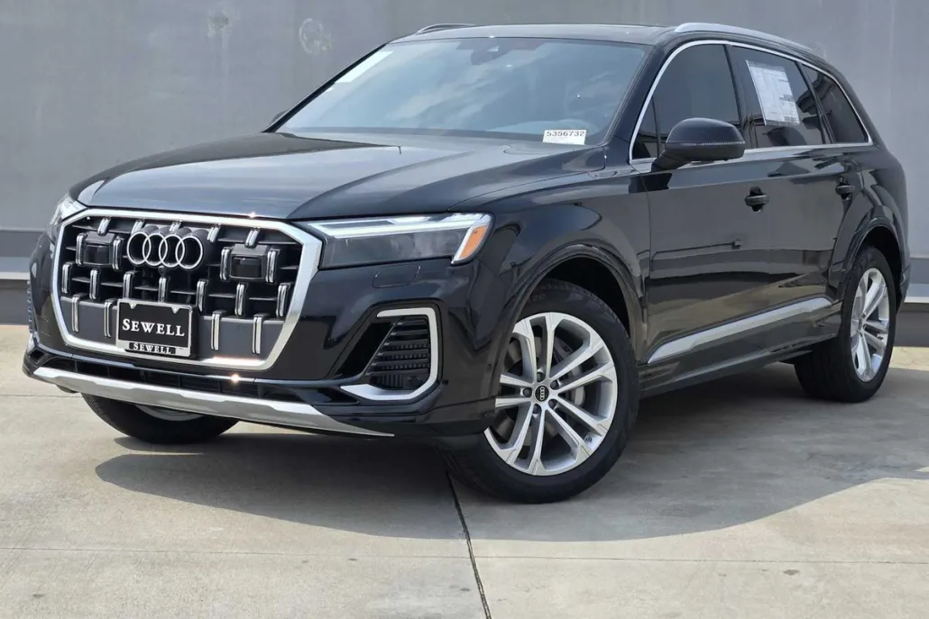 2025 Audi Q7 55 Premium photo 1