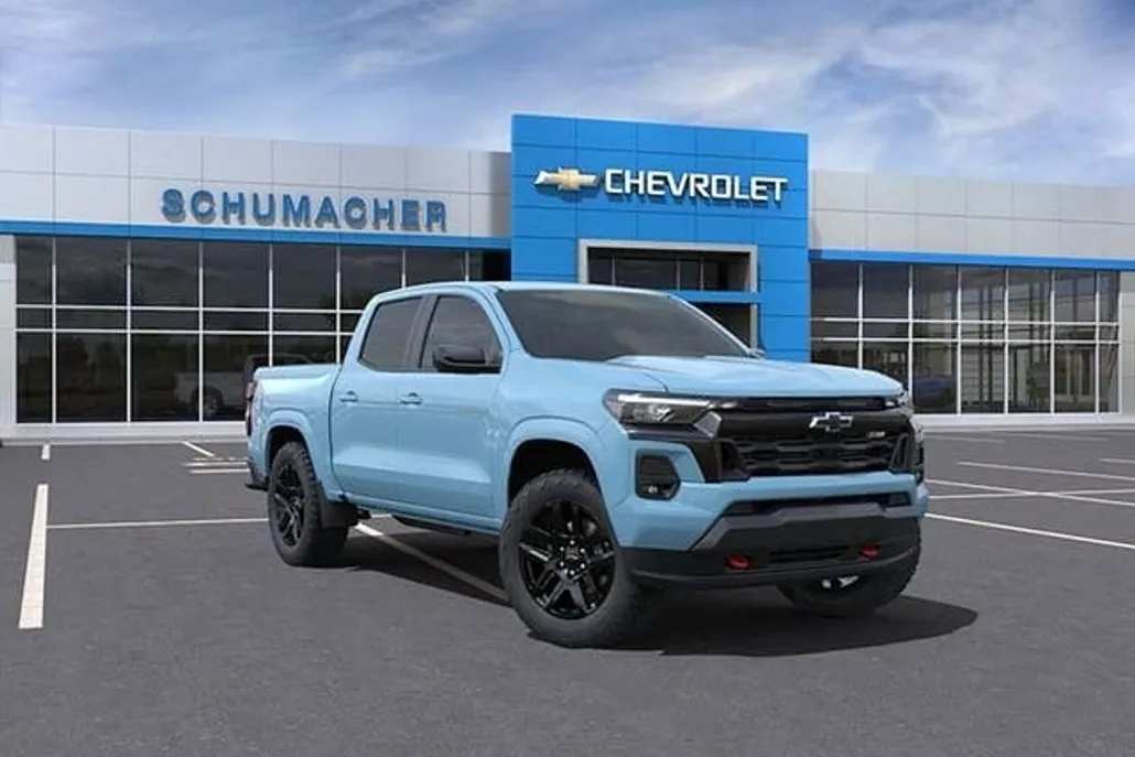 2025 Chevrolet Colorado Z71 photo 1