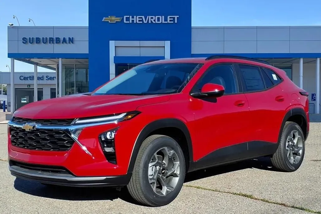 2026 Chevrolet Trax LT photo 1