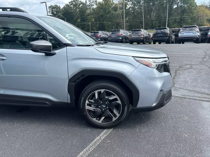 2025 Subaru Forester Limited photo 1