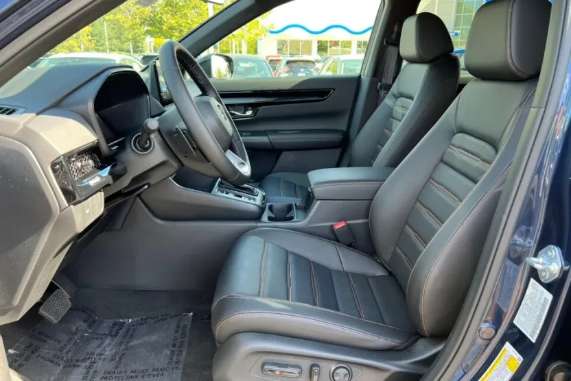 2026 Honda CR-V Hybrid Sport Touring photo 1