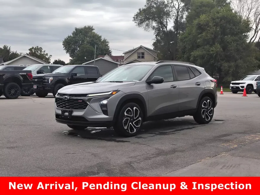 2024 Chevrolet Trax photo 1