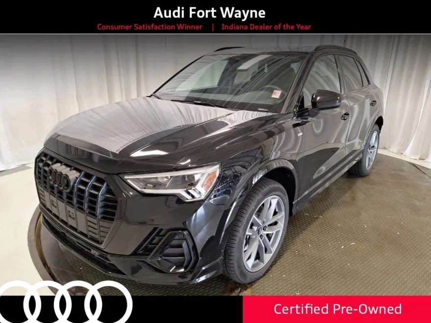 2025 Audi Q3 45 TFSI S line Premium photo 1
