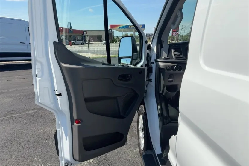 2023 Ford Transit photo 1