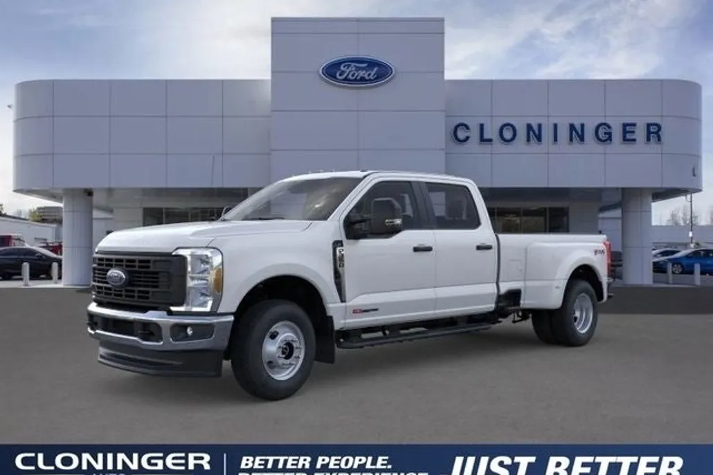 2025 Ford F-350 XL photo 1