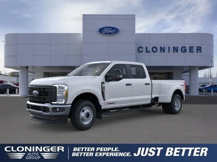 2025 Ford F-350 XL photo 1