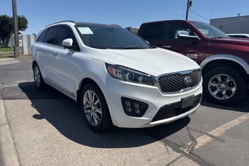 2017 Kia Sorento SX Limited photo 1