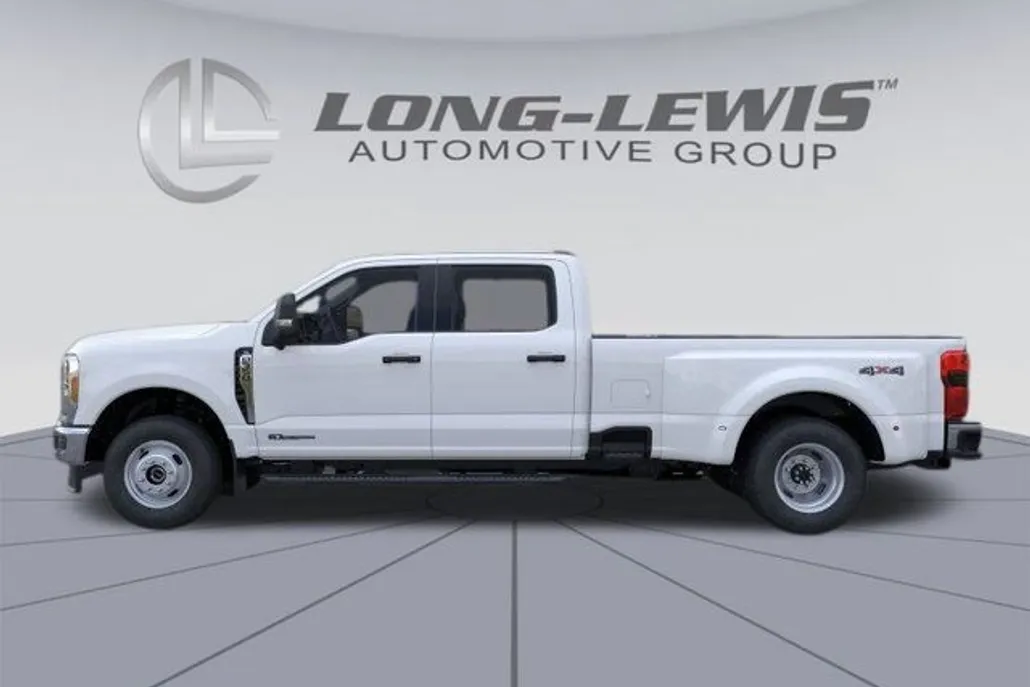 2026 Ford F-350 photo 1
