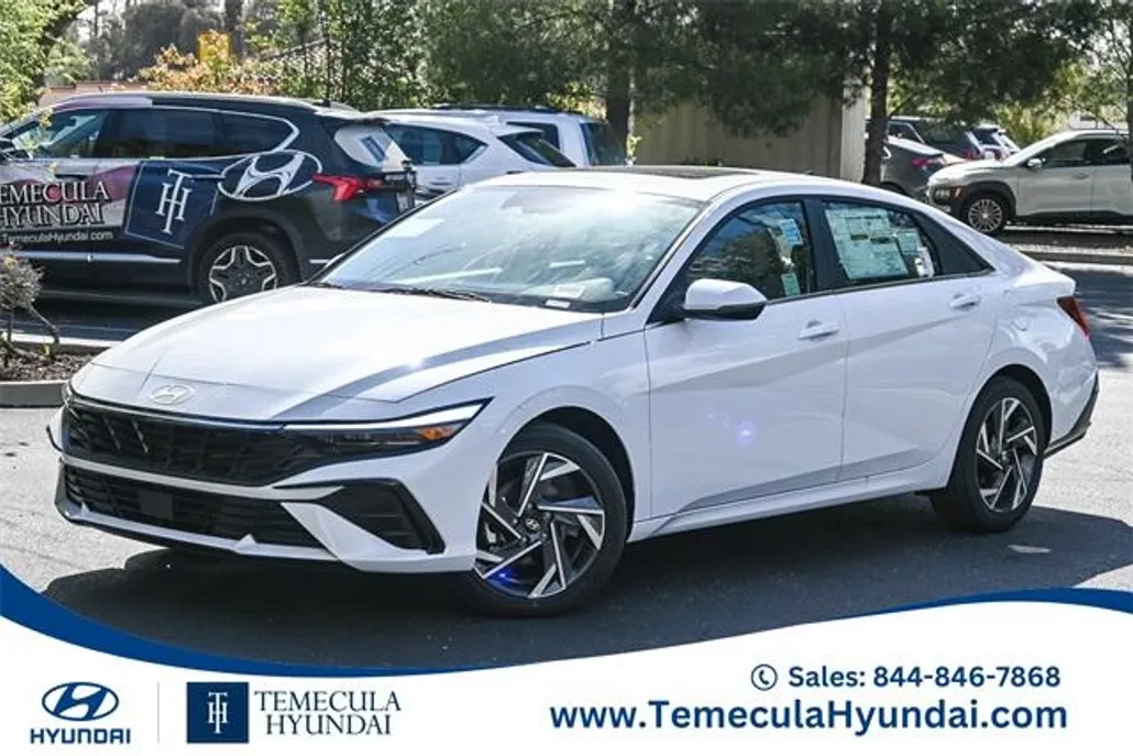 2025 Hyundai Elantra Limited photo 1