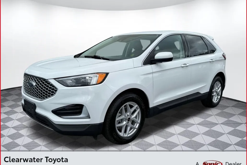 2024 Ford Edge SEL photo 1