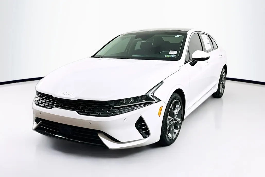 2024 Kia K5 EX photo 1