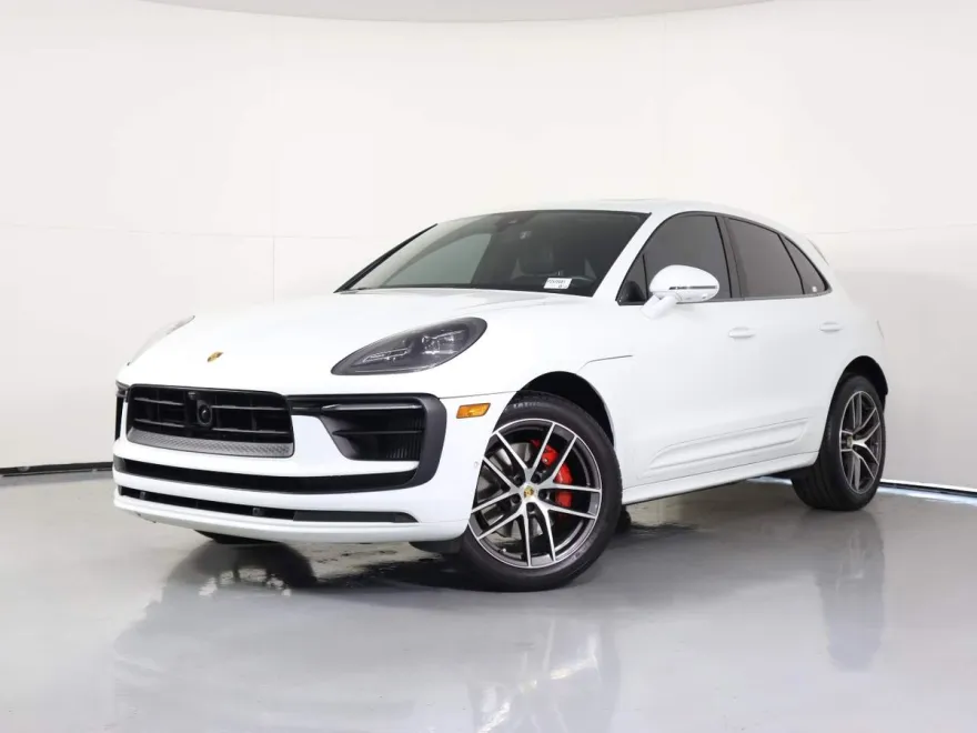 2022 Porsche Macan S photo 1