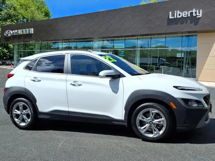 2023 Hyundai Kona SEL photo 1