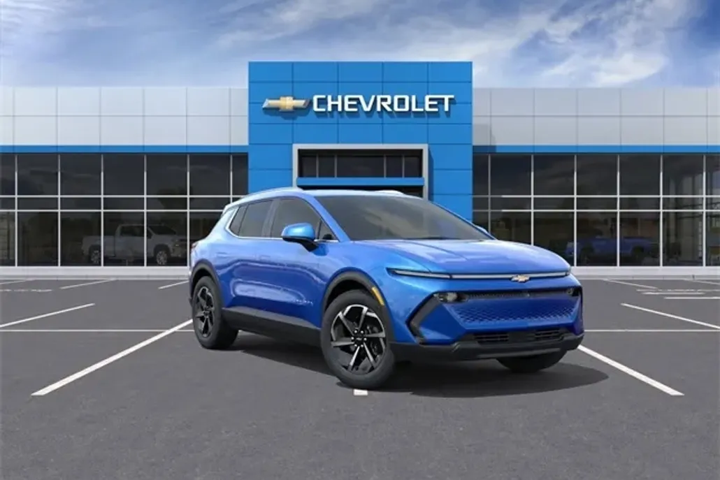 2026 Chevrolet Equinox EV 1LT photo 1