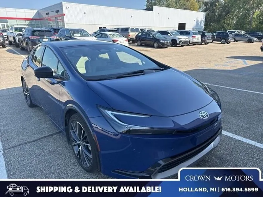 2023 Toyota Prius Limited photo 1