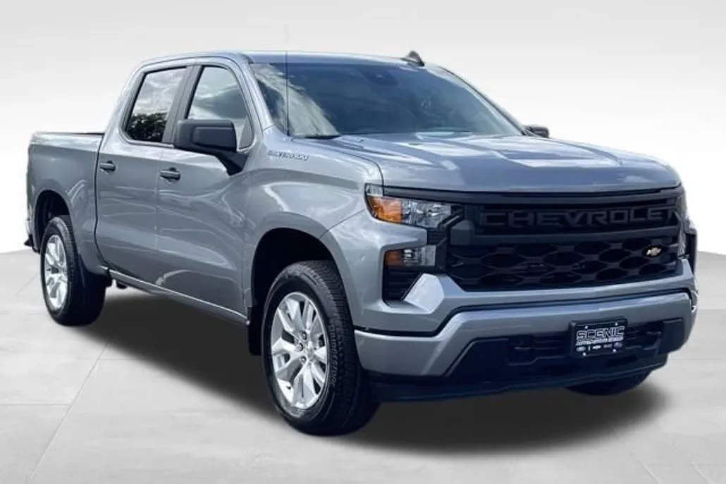 2025 Chevrolet Silverado 1500 Custom photo 1