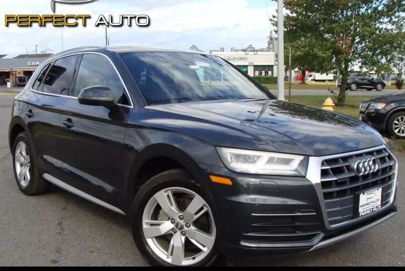 2019 Audi Q5 2.0T Premium Plus photo 1