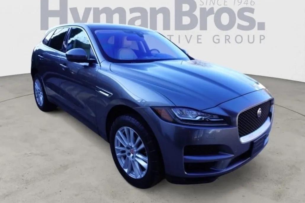 2018 Jaguar F-PACE Prestige photo 1