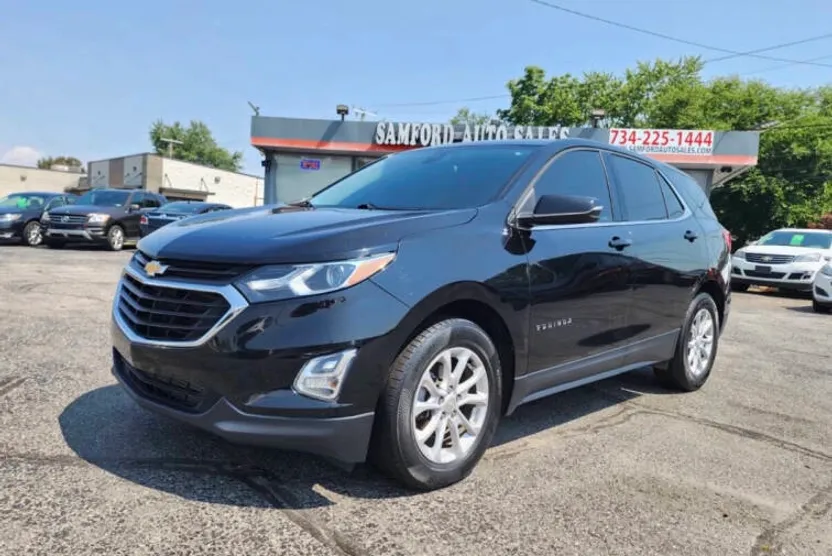 2019 Chevrolet Equinox LT photo 1