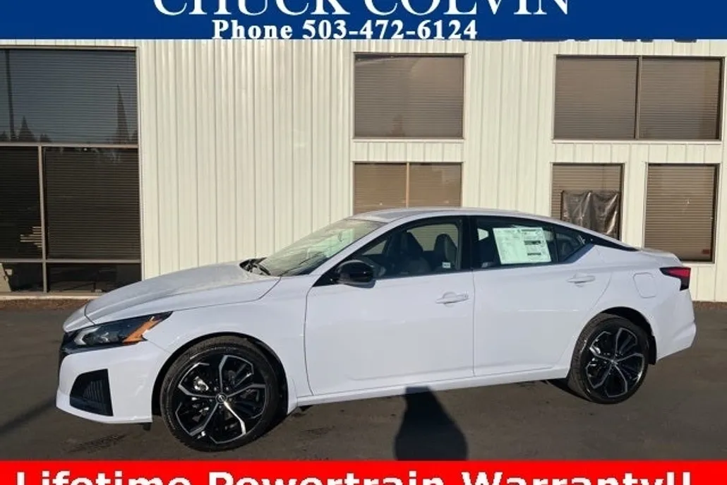 2025 Nissan Altima 2.5 SR photo 1