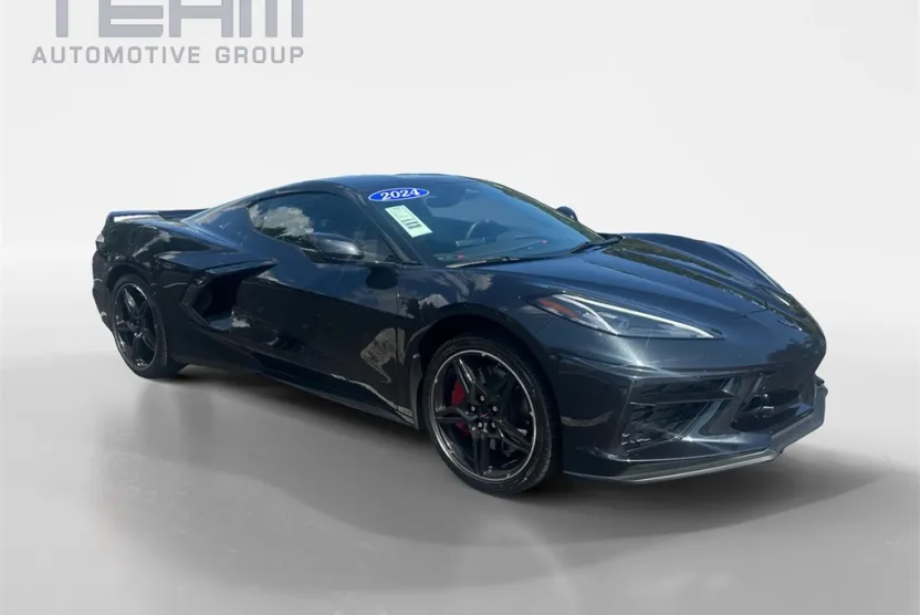 2024 Chevrolet Corvette Stingray 2LT photo 1