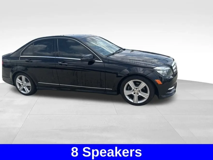 2011 Mercedes Benz C 300 photo 1