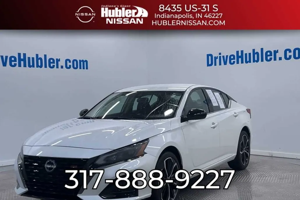 2024 Nissan Altima 2.5 SR photo 1