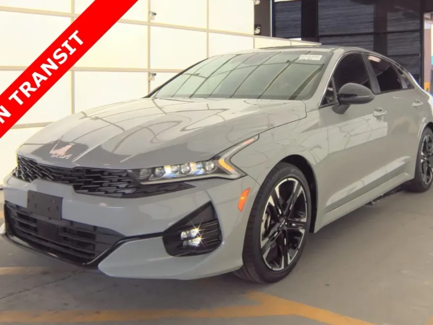 2023 Kia K5 GT-Line photo 1