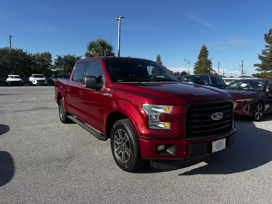 2015 Ford F-150 XLT photo 1