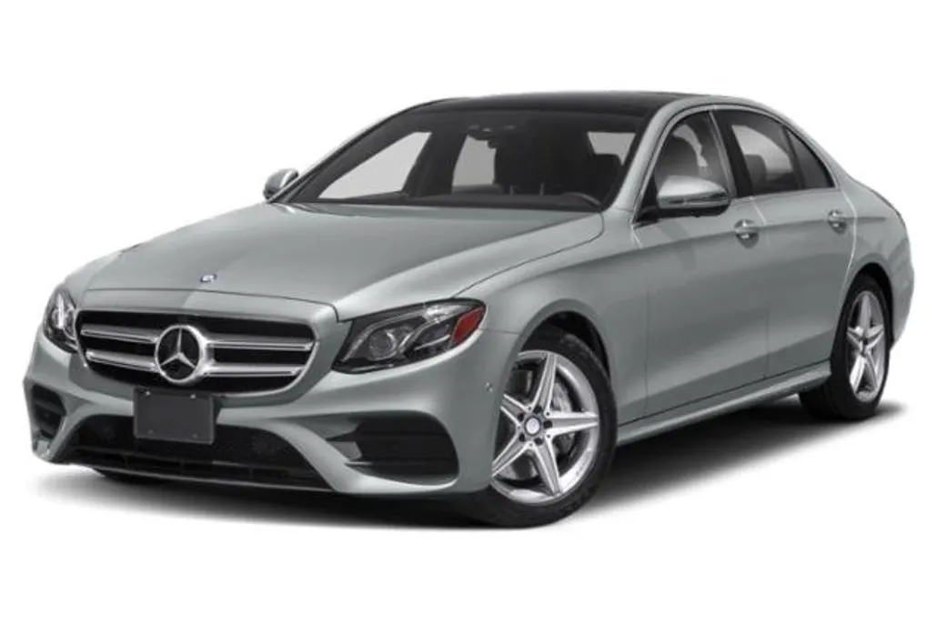 2019 Mercedes Benz E 300 photo 1