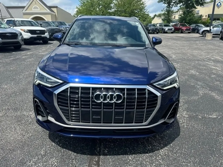 2022 Audi Q3 S line Premium Plus photo 1