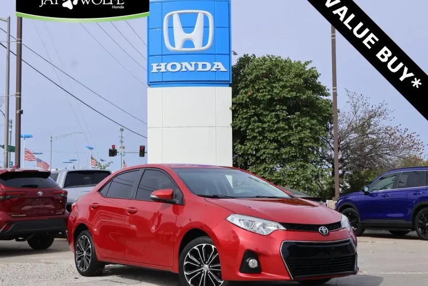 2014 Toyota Corolla Plus photo 1