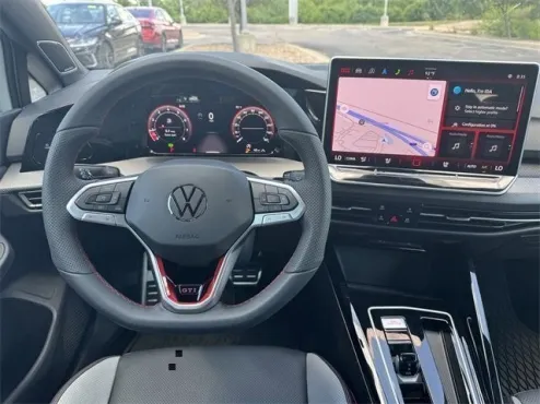 2025 Volkswagen Golf GTI Autobahn photo 4