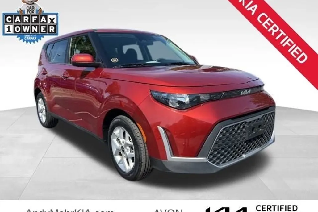 2024 Kia Soul LX photo 1