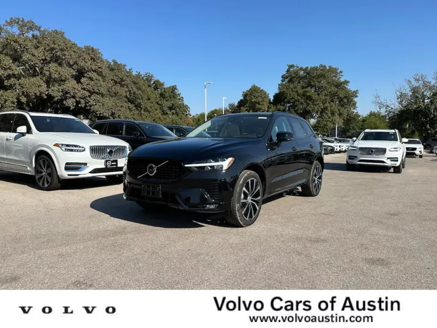 2025 Volvo XC60 B5 Plus photo 1