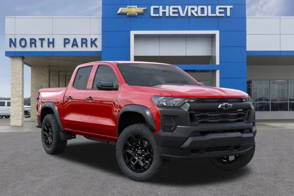 2026 Chevrolet Colorado Trail Boss photo 1
