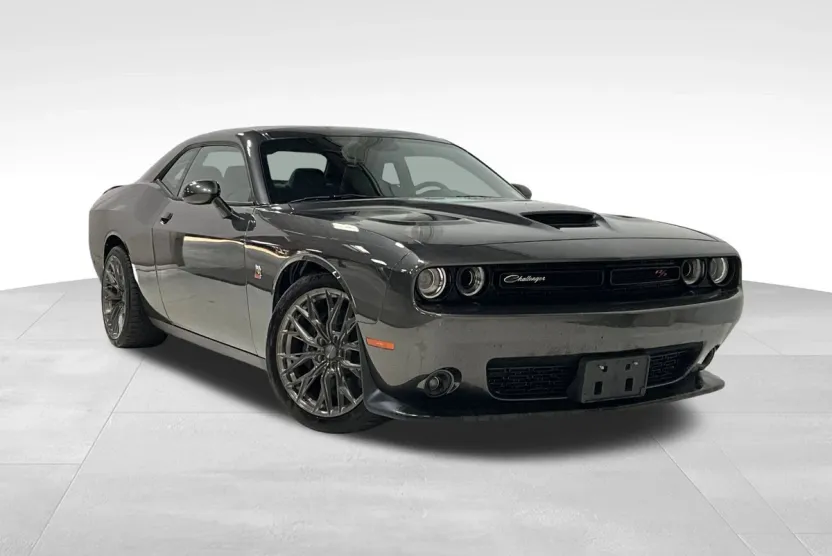 2023 Dodge Challenger R/T Scat Pack photo 1