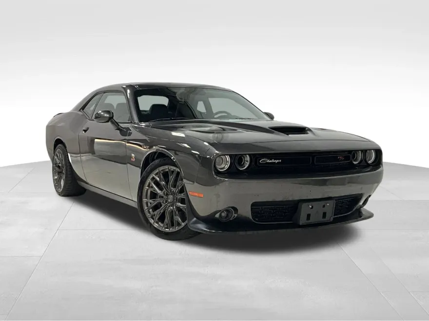 2023 Dodge Challenger R/T Scat Pack photo 1