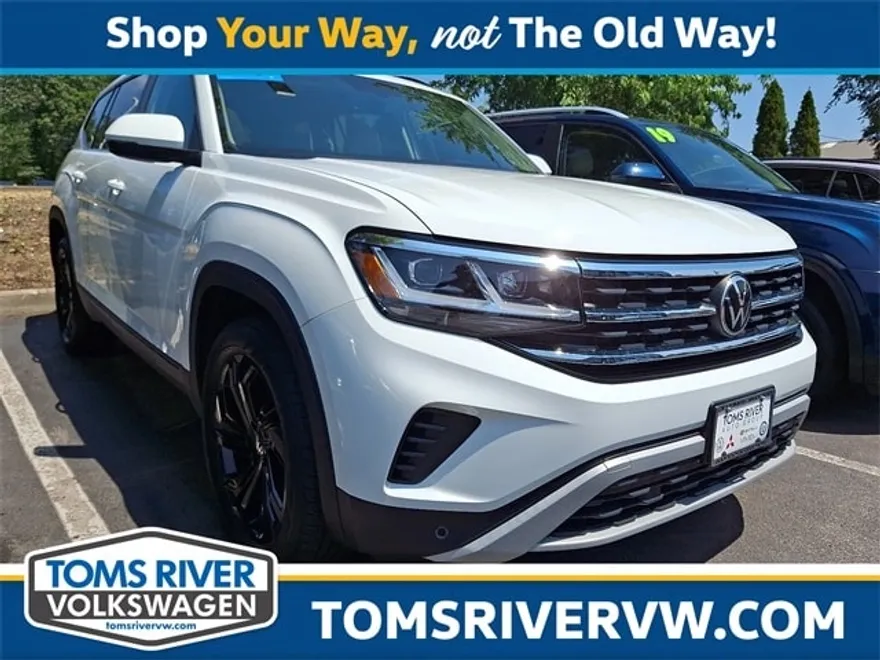 2022 Volkswagen Atlas V6 SE Technology photo 1